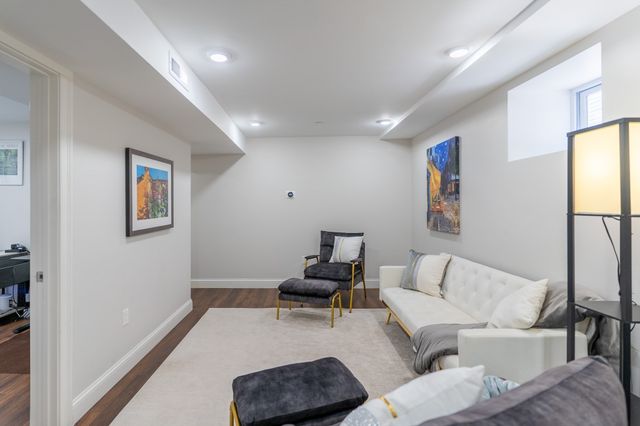 16 Willard Ave 1A, Medford, MA 02155