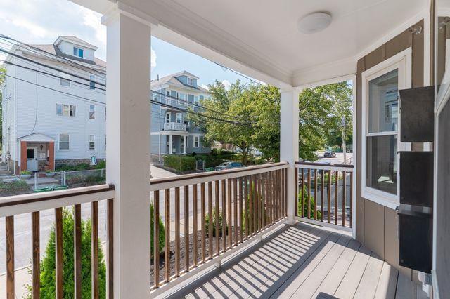 16 Willard Ave 1A, Medford, MA 02155