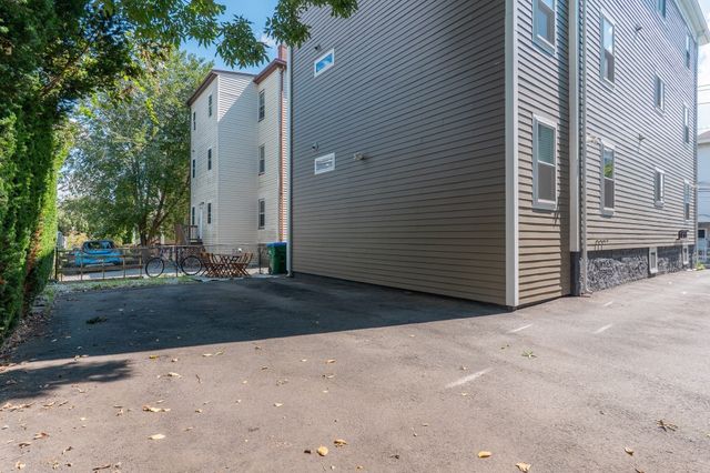 16 Willard Ave 1A, Medford, MA 02155
