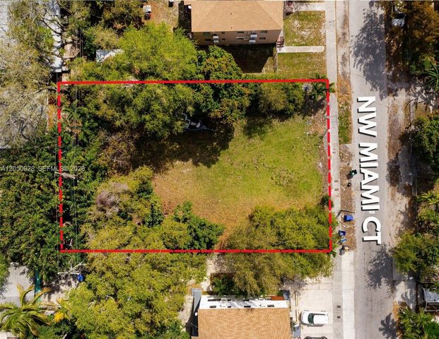 5527 NW Miami Ct, Miami, FL 33127