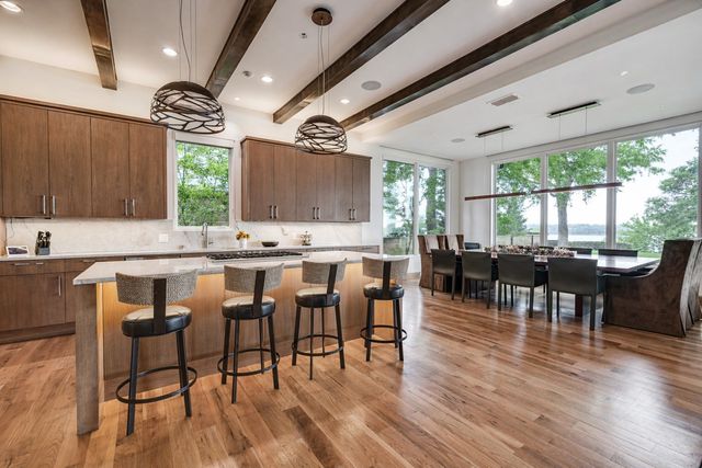 9210 W Lake Highlands Drive, Dallas, TX 75218