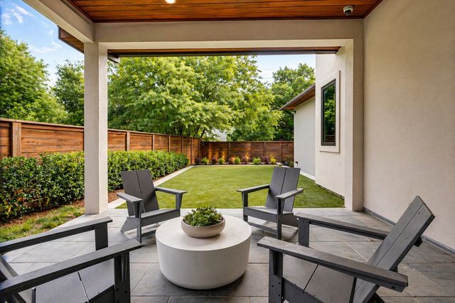 9210 W Lake Highlands Drive, Dallas, TX 75218