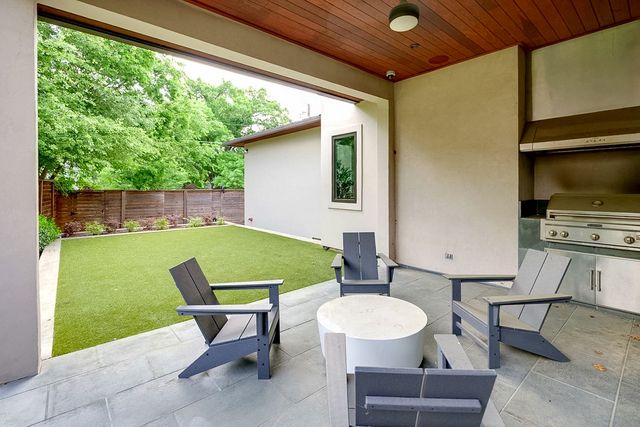 9210 W Lake Highlands Drive, Dallas, TX 75218