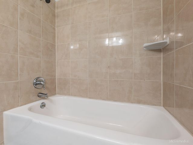 4643 Wild Indigo Street 393, Houston, TX 77027