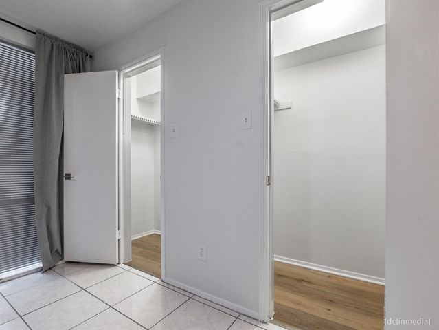 4643 Wild Indigo Street 393, Houston, TX 77027