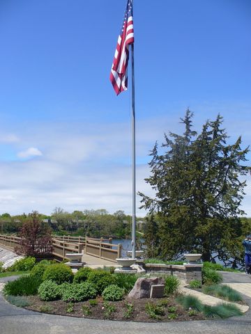 787 Oak Hill Road 467, Lake Barrington, IL 60010