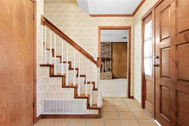 180 Highview Drive, Double Oak, TX 75077