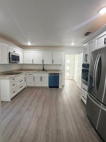 304 N Connett Street, Leonard, TX 75452