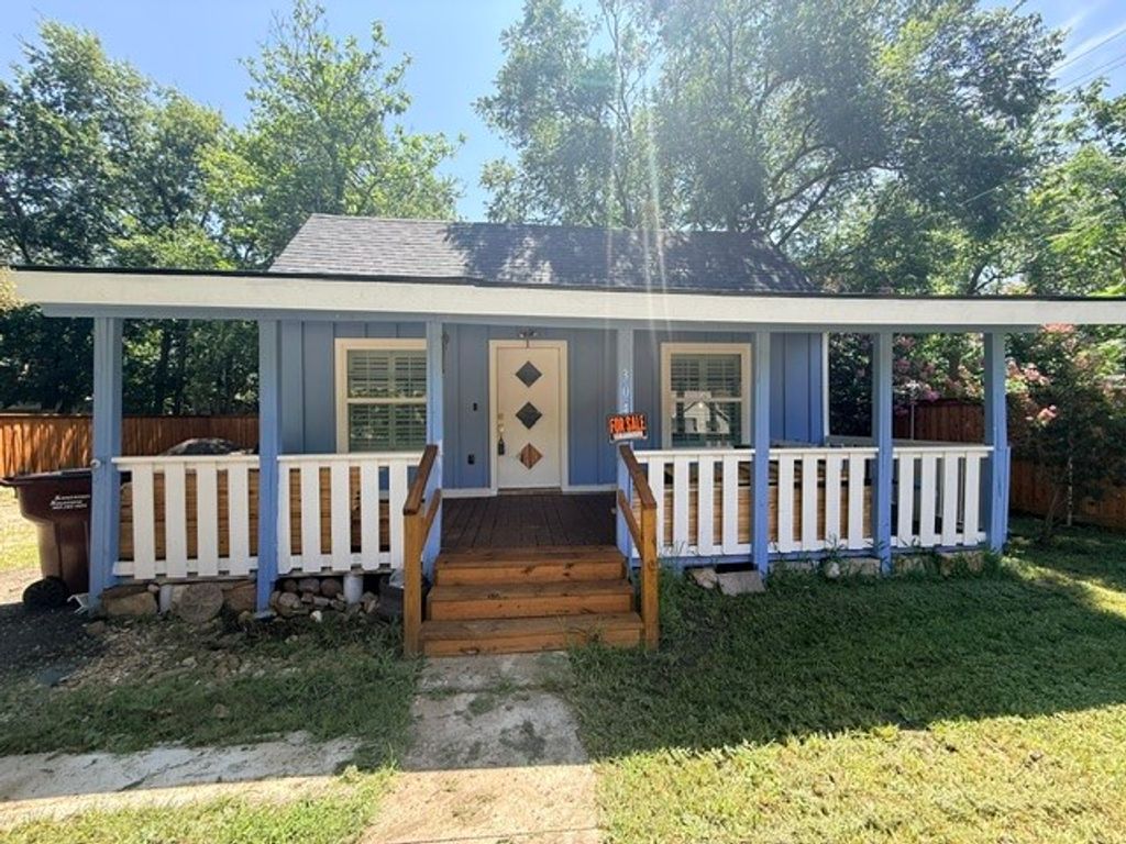 304 N Connett Street, Leonard, TX 75452
