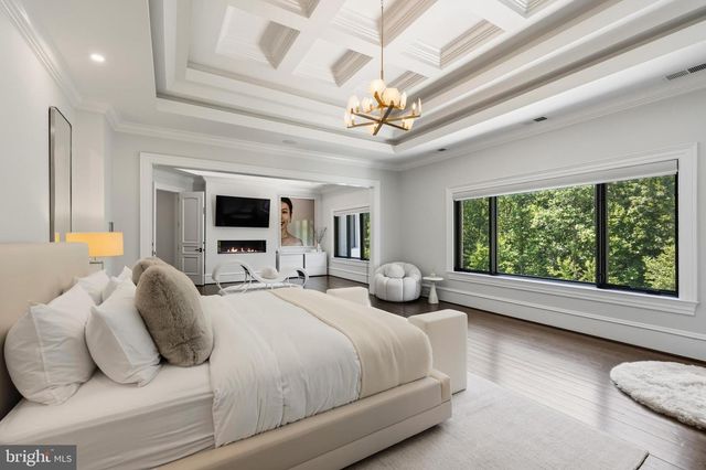 1332 MCCAY LN, Mclean, VA 22101