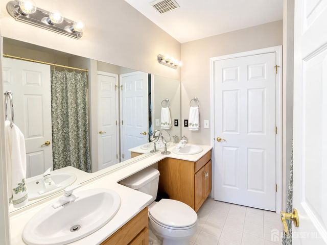 11 Tower Hill Lane, Old Bridge, NJ 08857