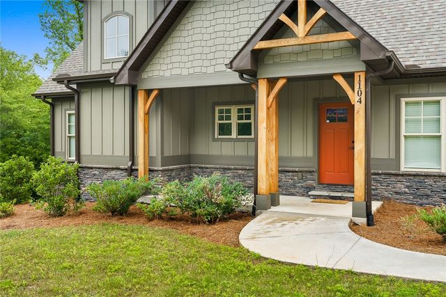 1104 Little River View Drive, Seneca, SC 29672