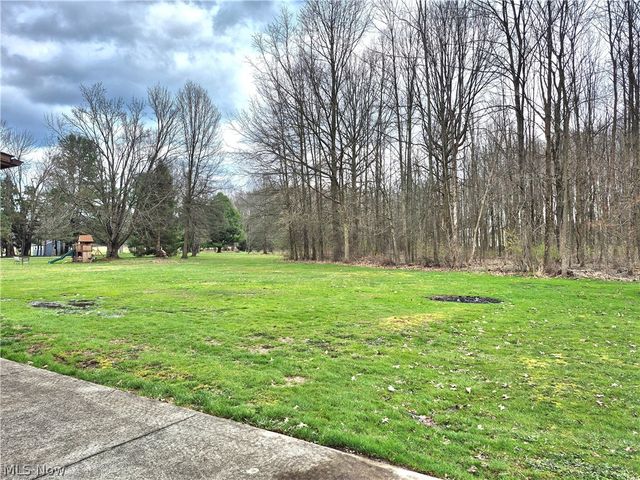 1174 Henn Hyde Road NE, Warren, OH 44484
