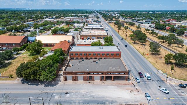 1305 S 1st Street, Abilene, TX 79602