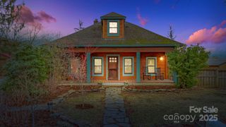 104 Enthoffer Street, Black Mountain, NC 28711