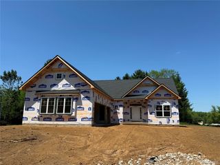 2735 Pine Shadow Court, Hamburg Township, MI 48169