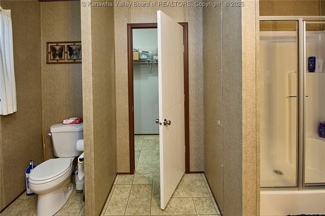 374 Sunnybrook Drive, Hurricane, WV 25526