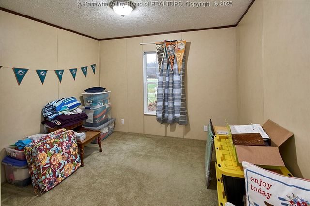 374 Sunnybrook Drive, Hurricane, WV 25526