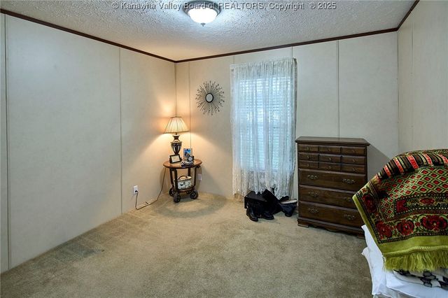 374 Sunnybrook Drive, Hurricane, WV 25526