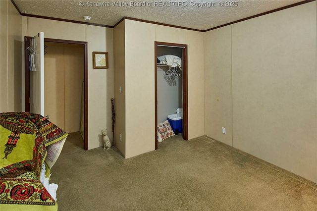 374 Sunnybrook Drive, Hurricane, WV 25526