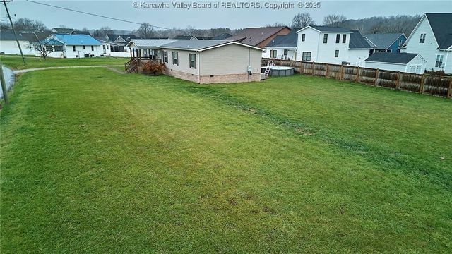374 Sunnybrook Drive, Hurricane, WV 25526
