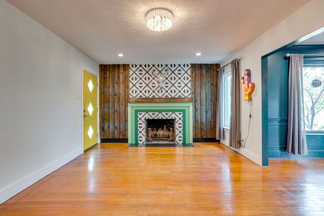 1908 N Riverside Drive, Fort Worth, TX 76111