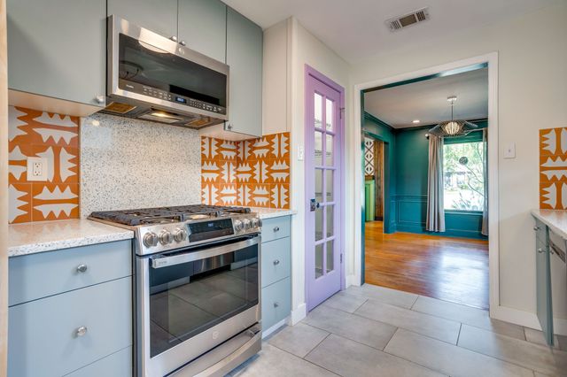1908 N Riverside Drive, Fort Worth, TX 76111