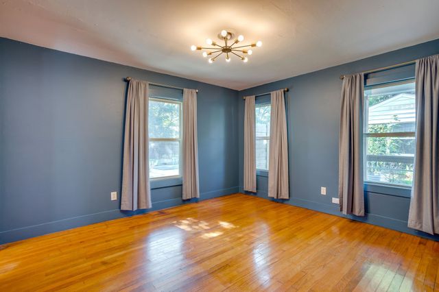 1908 N Riverside Drive, Fort Worth, TX 76111