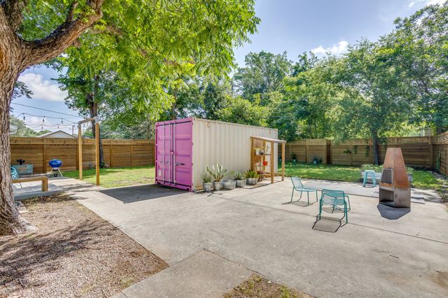 1908 N Riverside Drive, Fort Worth, TX 76111