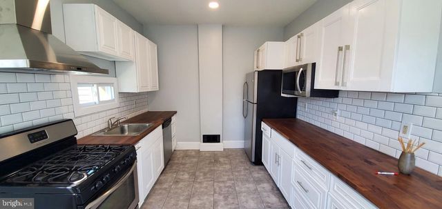 16 WILDWOOD AVE, Morton, PA 19070