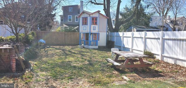 16 WILDWOOD AVE, Morton, PA 19070