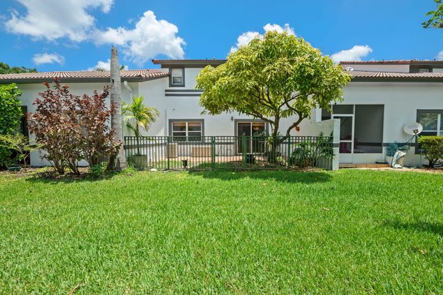 2481 NW 98th Lane, Sunrise, FL 33322