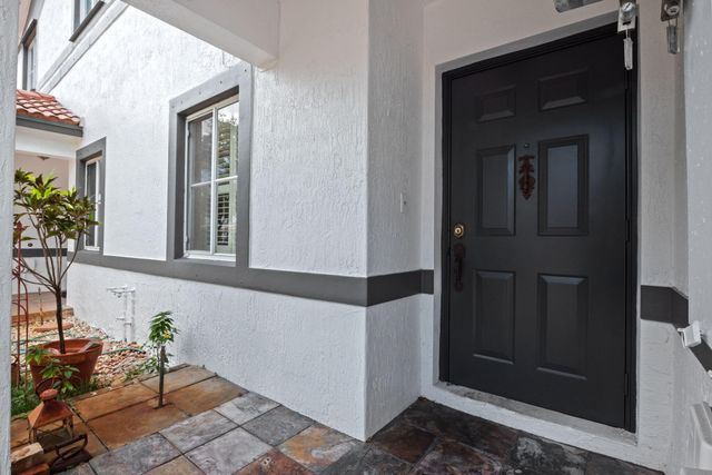 2481 NW 98th Lane, Sunrise, FL 33322