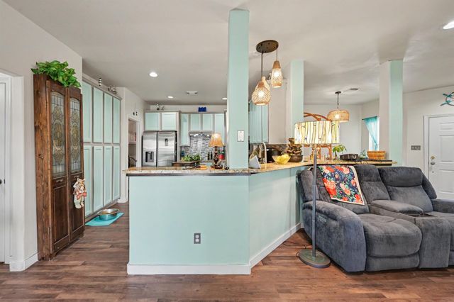 13262 Lake Breeze Lane, Willis, TX 77318
