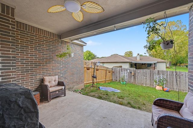 13262 Lake Breeze Lane, Willis, TX 77318