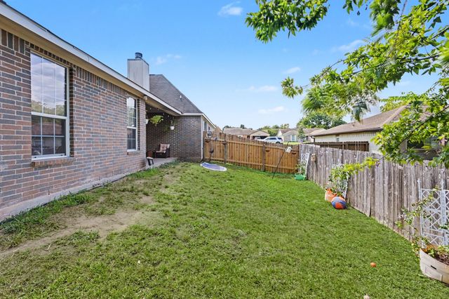 13262 Lake Breeze Lane, Willis, TX 77318