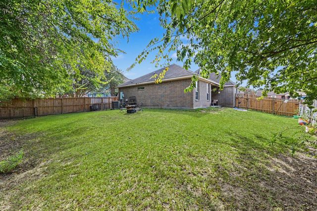13262 Lake Breeze Lane, Willis, TX 77318