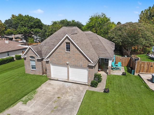 13262 Lake Breeze Lane, Willis, TX 77318