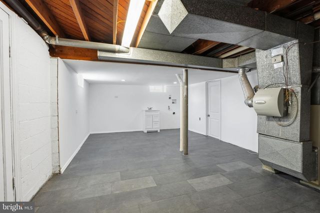 13 HICKORY DR, Ewing Twp, NJ 08618