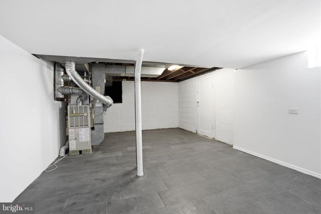 13 HICKORY DR, Ewing Twp, NJ 08618