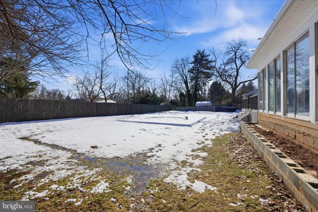 13 HICKORY DR, Ewing Twp, NJ 08618