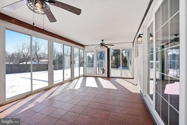 13 HICKORY DR, Ewing Twp, NJ 08618