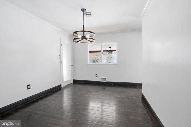 13 HICKORY DR, Ewing Twp, NJ 08618