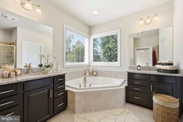 11502 ROBIN WOODS CIR, Spotsylvania, VA 22551