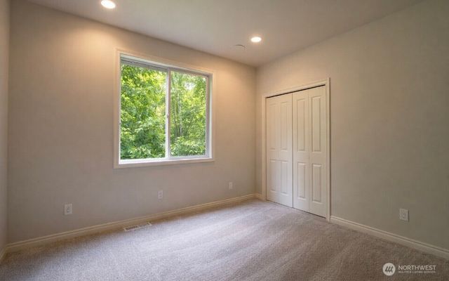 11932 6th Avenue NE, Tulalip, WA 98271