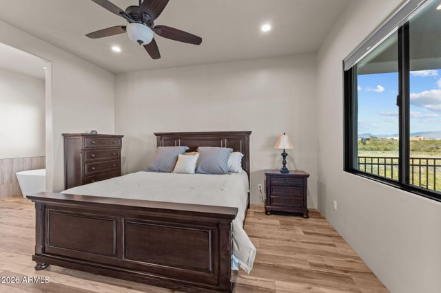 22050 W El Grande Trail, Wickenburg, AZ 85390