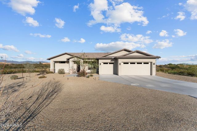 22050 W El Grande Trail, Wickenburg, AZ 85390