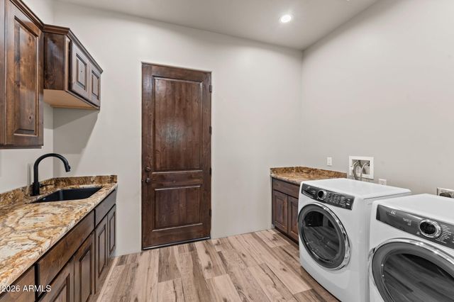 22050 W El Grande Trail, Wickenburg, AZ 85390