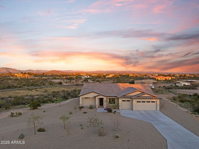 22050 W El Grande Trail, Wickenburg, AZ 85390