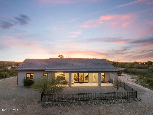 22050 W El Grande Trail, Wickenburg, AZ 85390